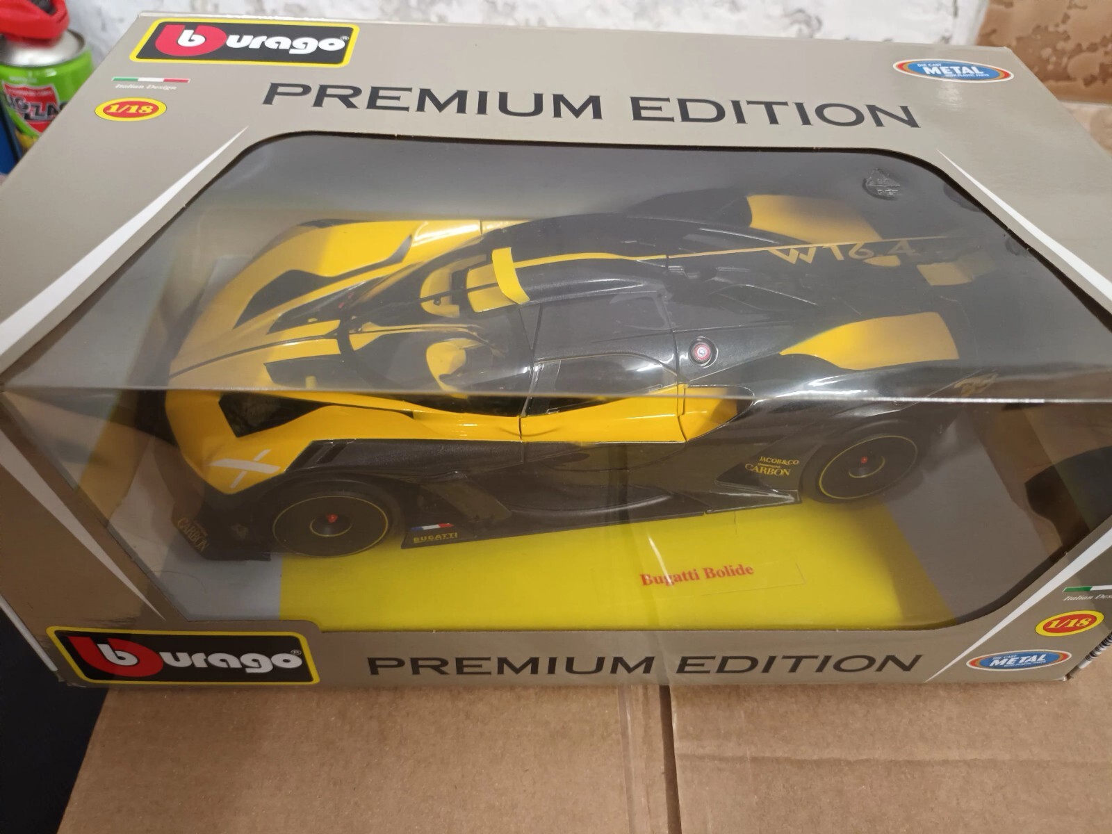 Foto 1 di 3