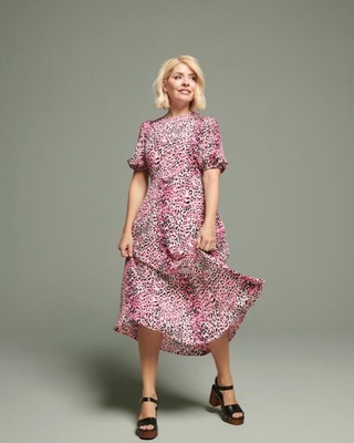 marks and spencer pink leopard print dress This Marks & Spencer animal print midi dress is a seasonal staple