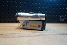 A Canon Elura 60 MiniDV Digital Video Camcorder 14x Optical Zoom