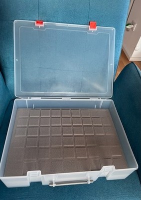 Nail polish carrying case/organizer for 54 bottles | transparent | sturdy | foam