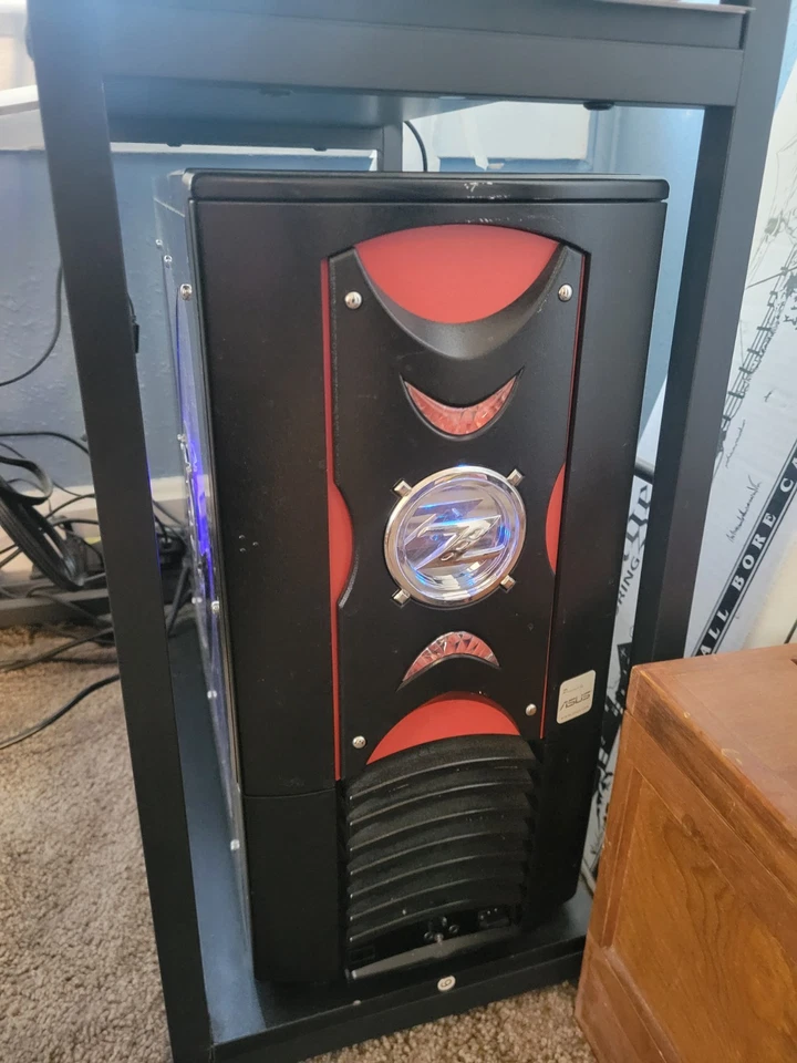 Vintage Old School Windows Xp Custom Gaming PC - Image 2 of 3