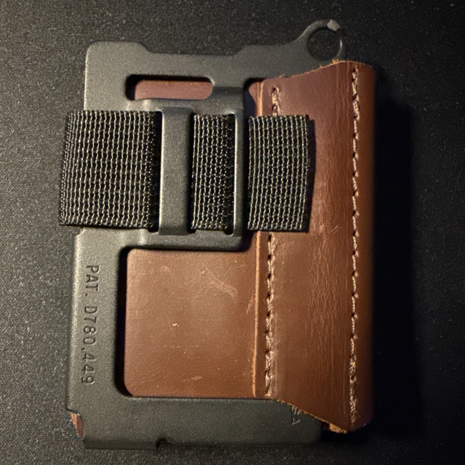 Cartera minimalista de cuero marrón cuaderno Trayvax Summit Foto 2 de 4