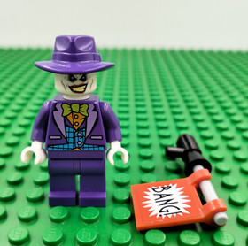 LEGO 76013 DC Comics Super Heroes The Joker Minifigure (sh0094) Purple Fedora