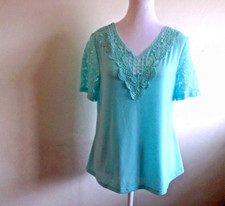 Solid Color V Neck T-Shirt Contrast Lace Details Sz M NWOT