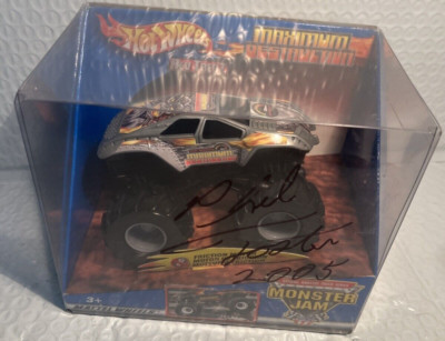 2003 Hot Wheels Monster Jam 1:64 Maximum Destruction Autographed 2005