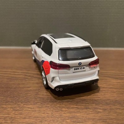 BMW X5 M 1:43 Scale Diecast Car with Opening Doors, White with
