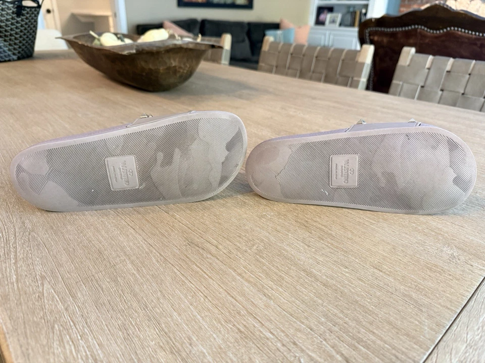 Valentino Rockstud Rubber Slides Sandals Beige Nude Tan Dusty Pink US 7 Euro 37 - Image 4 of 4