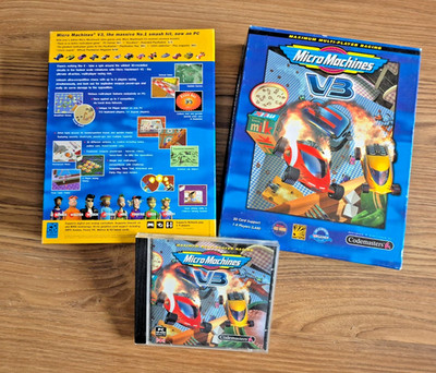 Micro Machines V3 von Codemasters (1998 Big Box Version)