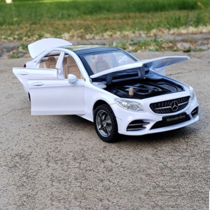 1:32 Mercedes Benz C260L Alloy Diecast Model Sports Car Sounds Lights Gift Toys - Image 2 of 4