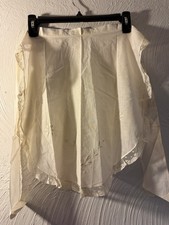 ANTIQUE EMBROIDERED HALF APRON WHITE COTTON MCM SCALLOPED LACE BORDER Read