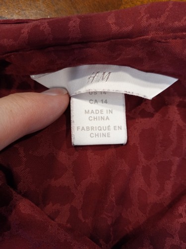 H&M Animal Print Red Sz 14 Long Sleeve Button Down Blouse Top Semi Sheer Chiffon - Picture 5 of 9