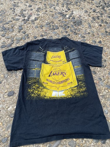 Lakers Back to Back Champions Vintage Y2K T-shirt Size Small NBA - Picture 2 of 7