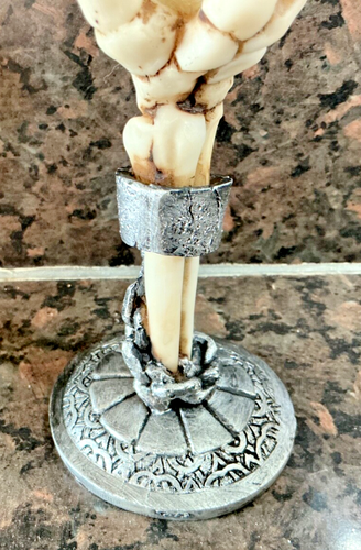 Nemesis Now Claw Skeleton Hand Wine Glass Goblet 21cm - 第 9/11 張圖片