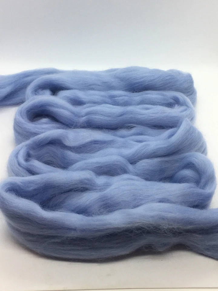 Blue Wool Roving, Baby Blue Roving, Spin into Yarn, Spin Fiber, Felting Wool - Image 4 of 4