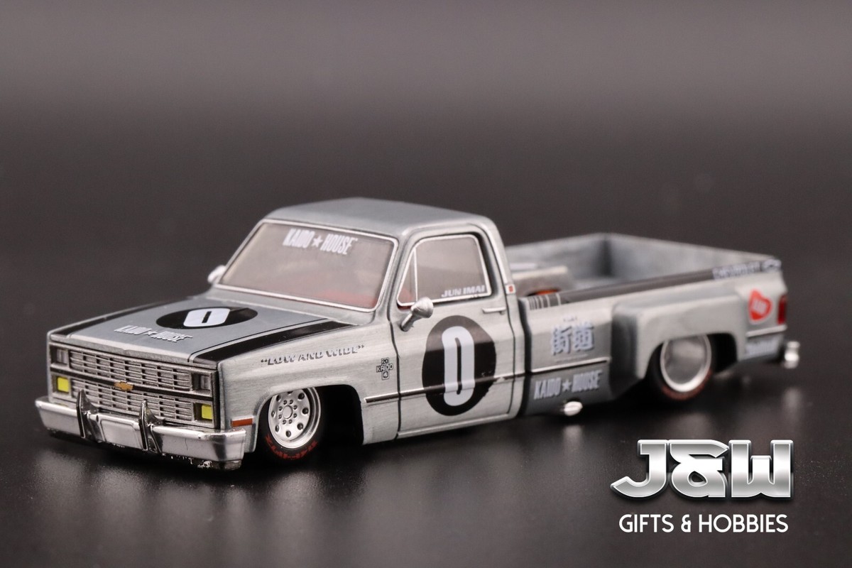 Kaido House x Mini GT Chevy Silverado Dually Kaido Works V2 KHMG90