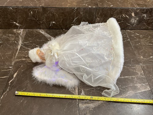 Victorian Christmas Angel Tree Topper White Lace Feathers Fiber Optic 17”Tall - Picture 9 of 12