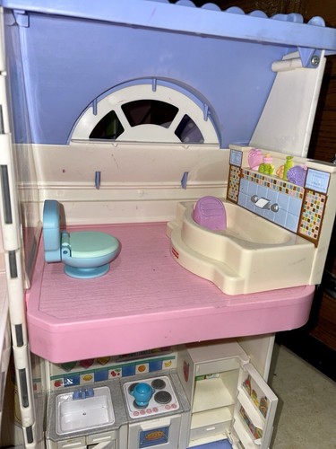 Grande casa delle bambole Fisher Price Loving Family 1997 e accessori ottima - Foto 12 di 21