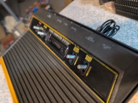 Atari 2600 Sunnyvale California 4-Switch Classic Woody Console TESTED  Rare 