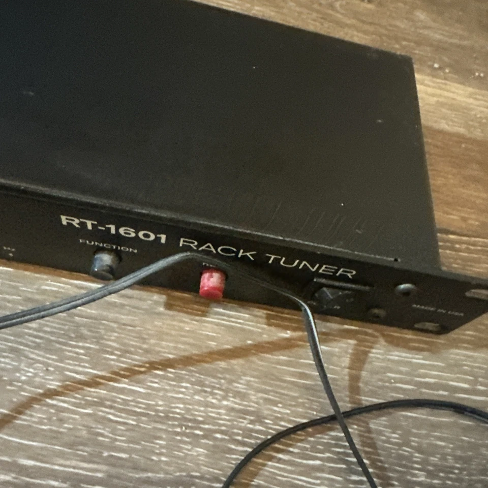 Sintonizador de montaje en rack Sabine RT-1601 / ¡Excelente estado! Foto 4 de 4