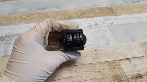 VW JETTA III 1K2 Schalter zur Einstellung der Scheinwerferhöhe 30197652