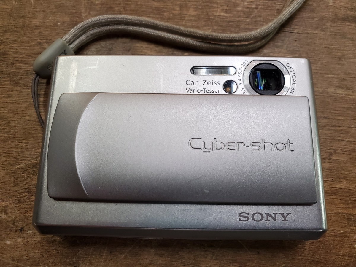 美品 ソニー SONY Cyber-shot DSC-T1 シルバー コンデジ Sony DSC-T1 Cyber-Shot 5.0MP Digital Camera, Silver, For Repair
