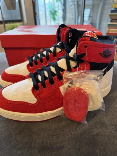 Men’s 8.5 / Women’s 10 - Air Jordan 1 KO 2021 Chicago - Black Red White