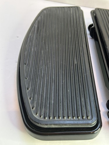 Harley-Davidson Black Rider Footboards W/Insert 50501280A Traditional Shape - Foto 4 di 8
