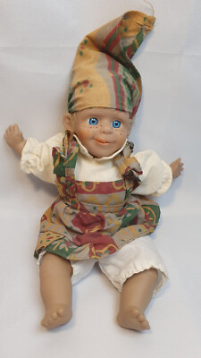 Spanische Hartplastikpuppe (359) 9 Zoll (23 cm) aus den 90ern, Vintage, süß & selten