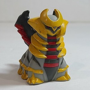pokemon giratina figure