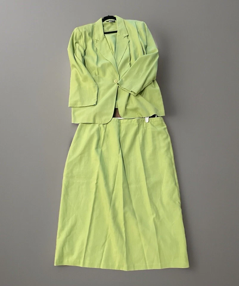 Jaqueta Terno Blazer Sag Harbor VNTG com Saia Verde, Um Botão, Poliéster/Rayon - Imagem 2 de 4