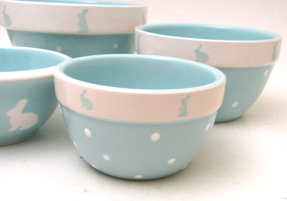 TERRAMOTO 3 Cuencos de Anidación Cerámica Azul Conejo Borde Blanco y Lunares Foto 2 de 4