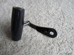 PENN International 30 50 Series Reel Handle in Nice Condition