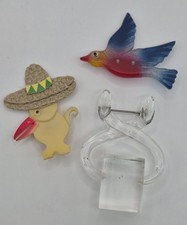 3 VTG LUCITE CELLULOID PLASTIC PINS BROOCHES ICE CLAMP BIRDS CARVED JAPAN