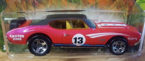 Hot Wheels Easter Eggclusive Olds 442 Oldsmobile Pink 1:64 Scale New - Picture 6 of 10