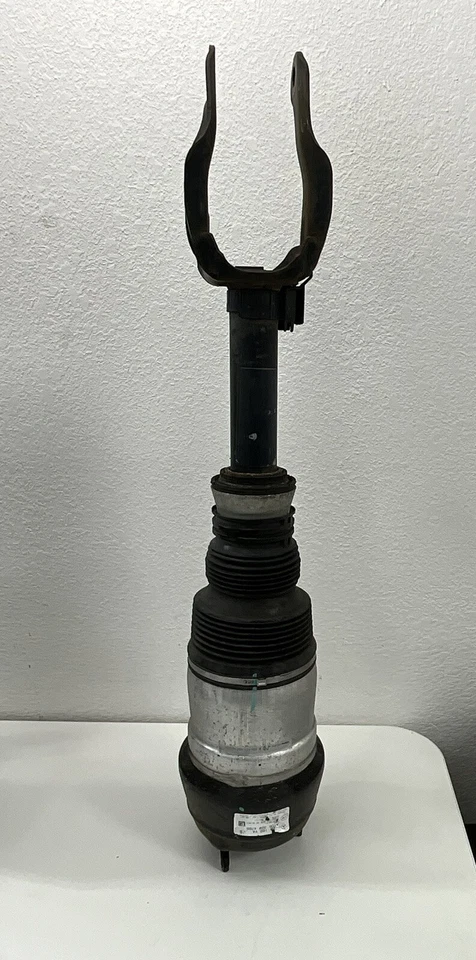 2014 Mercedes-Benz GL450 Side Shock Strut Airmatic LEFT UPPER 1663233100 OEM - Image 3 of 4