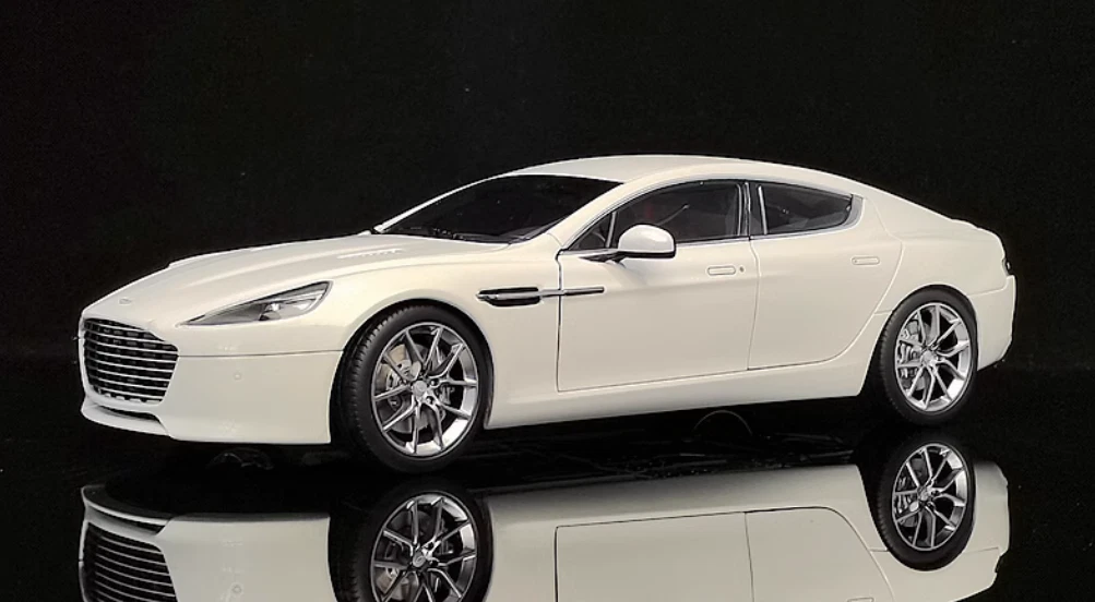 AUTOart 1/18 Alloy diecast car model Aston Martin RAPIDE S