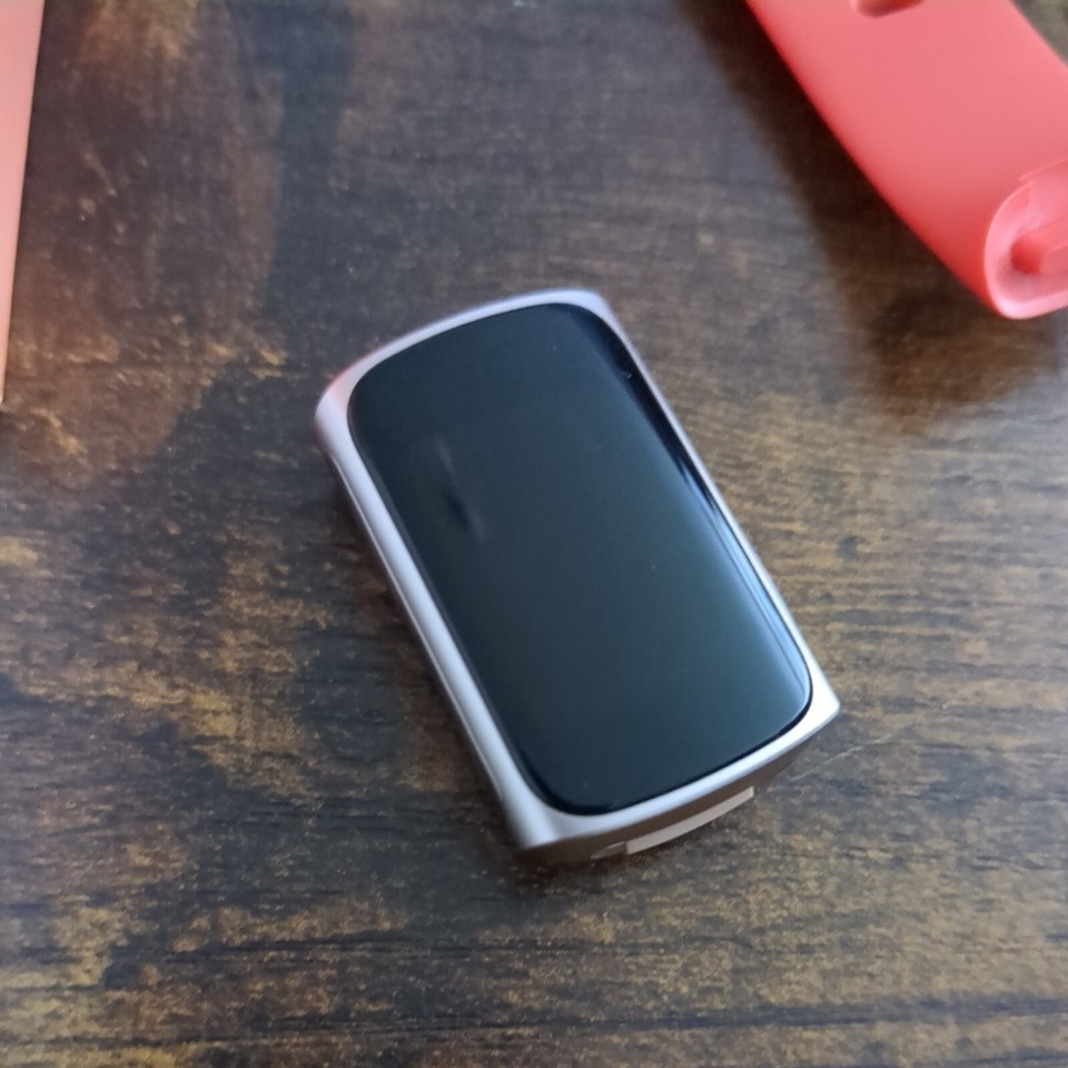 Fitbit Charge 6 Fitness Activity Tracker Champagne Gold Case Coral Band