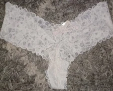 New VS wide lace high leg thong Panty Size Small White 