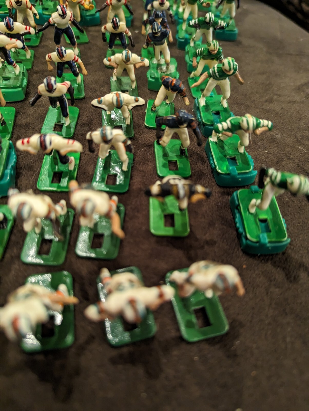 Lot of 140 Vintage Plastic Electric Football Game Players eBay