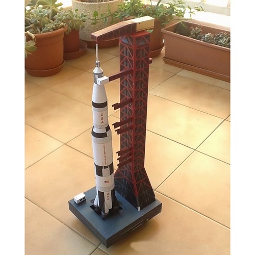 1:300 USS Saturn V Rocket&Launch Pad Unassembled Paper Model Handmade Ornaments - Picture 9 of 11
