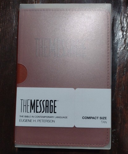The Message Bible Leder hellbraun 2010 kompakte Größe Eugene Peterson