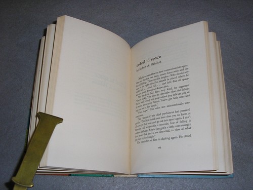 Vintage Science Fiction Book Worlds To Come Space Mars Clarke Bradbury etc 1967 - Picture 13 of 15