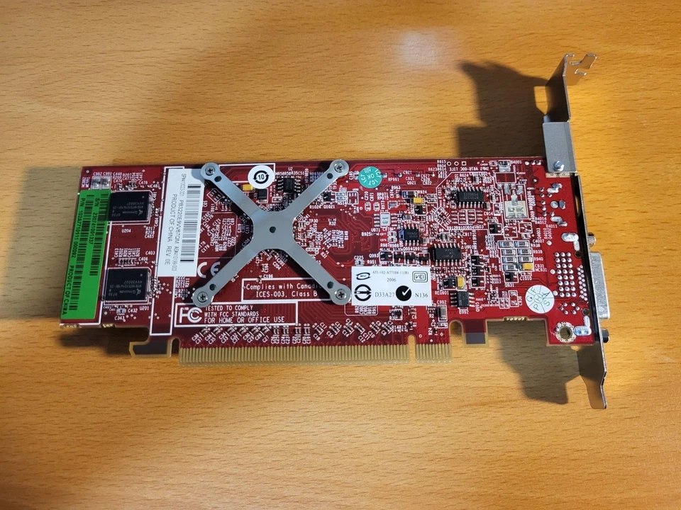 ATI Radeon X1300 Pro 256MB 102-A77104-11 DVI S-Video PCI-e Full Length Bracket - Image 2 of 4