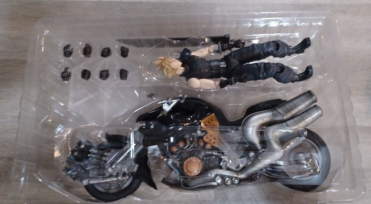 Final Fantasy VII FF7 Remake Play Arts Kai Cloud Strife Hardy