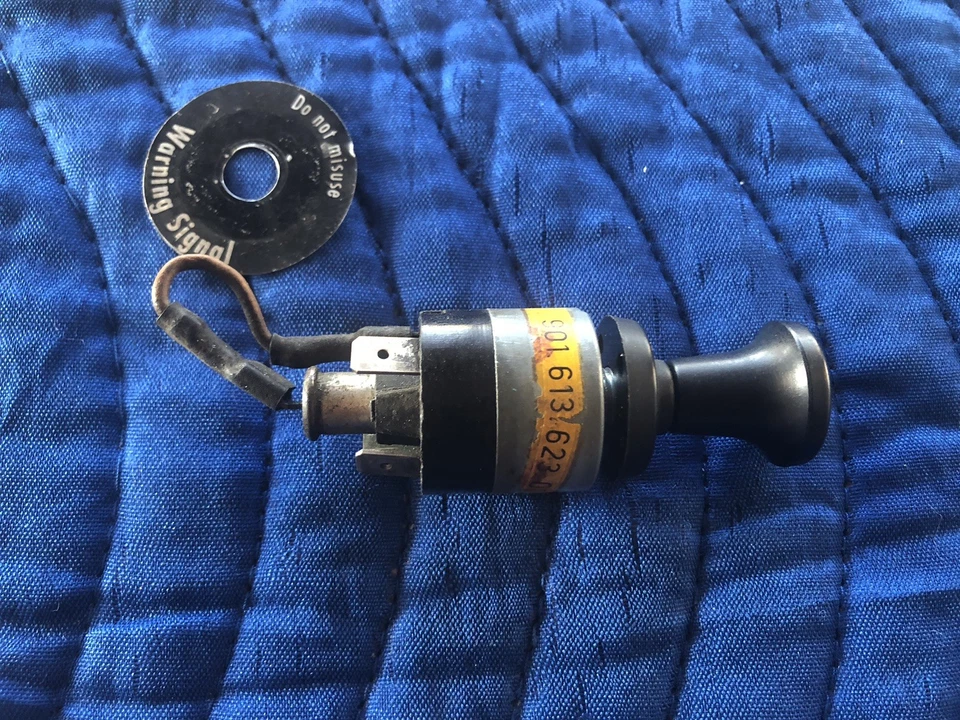 Interruptor de peligro Porsche 911/912/911S 1965-68 Foto 3 de 4
