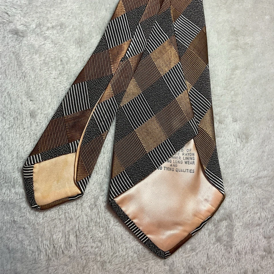 Corbata de Colección Haband Marrón Gris Cuadrados Rayón Jacquard Calidad Hecha en EE. UU. Foto 4 de 4