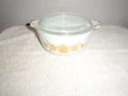 Vintage 1972 PYREX "Butterfly Gold Covered Dish" White (1.5 Pt.)