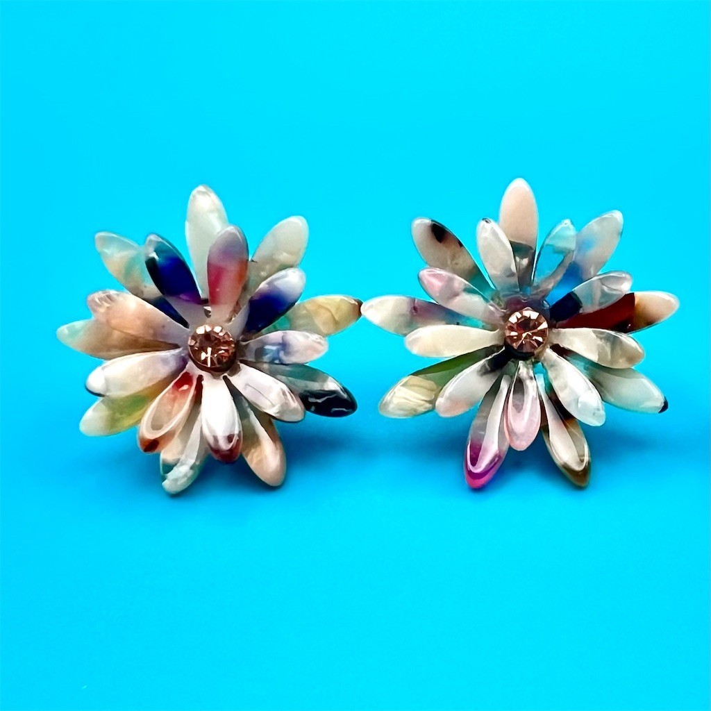 Multicolor Marbled Flower Cluster Stud Earrings R… - image 1