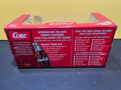 1/24 JOHNNY LIGHTNING 1925 KENWORTH BOTTLE TRUCK COCA-COLA - Picture 3 of 4