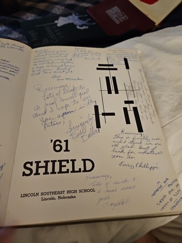 1961 Lincoln Southeast High School Yearbook Lincoln, Nebraska 61' Shield - Picture 4 of 20